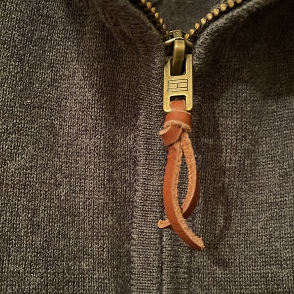 Tommy Hilfiger Gray 1/4 Zip Sweater Size Large - Picture 9 of 9